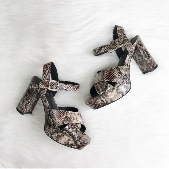 Steve Madden Anna Snake Print Platform Sandals - Picture 6 of 6
